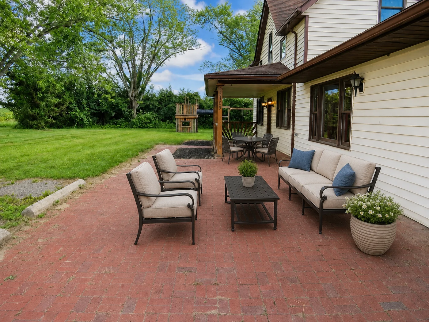 After Patio - virtual staging